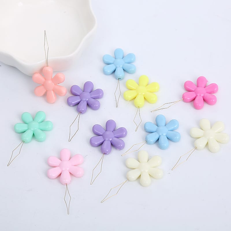 Plum Blossom Needle Threader – Flower Head Wire Loop Sewing Tool